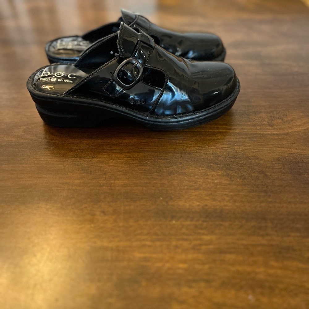 b.o.c. Clogs - 9 - Picture 6 of 10